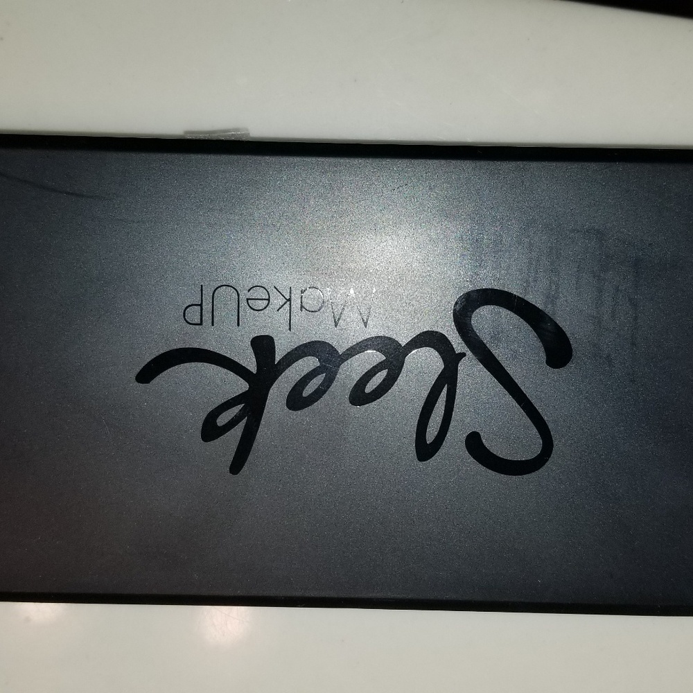 Sleek makeup eye pallete